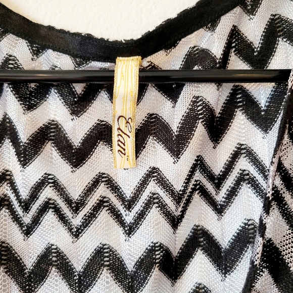 Cover up - Picture 2 of 3